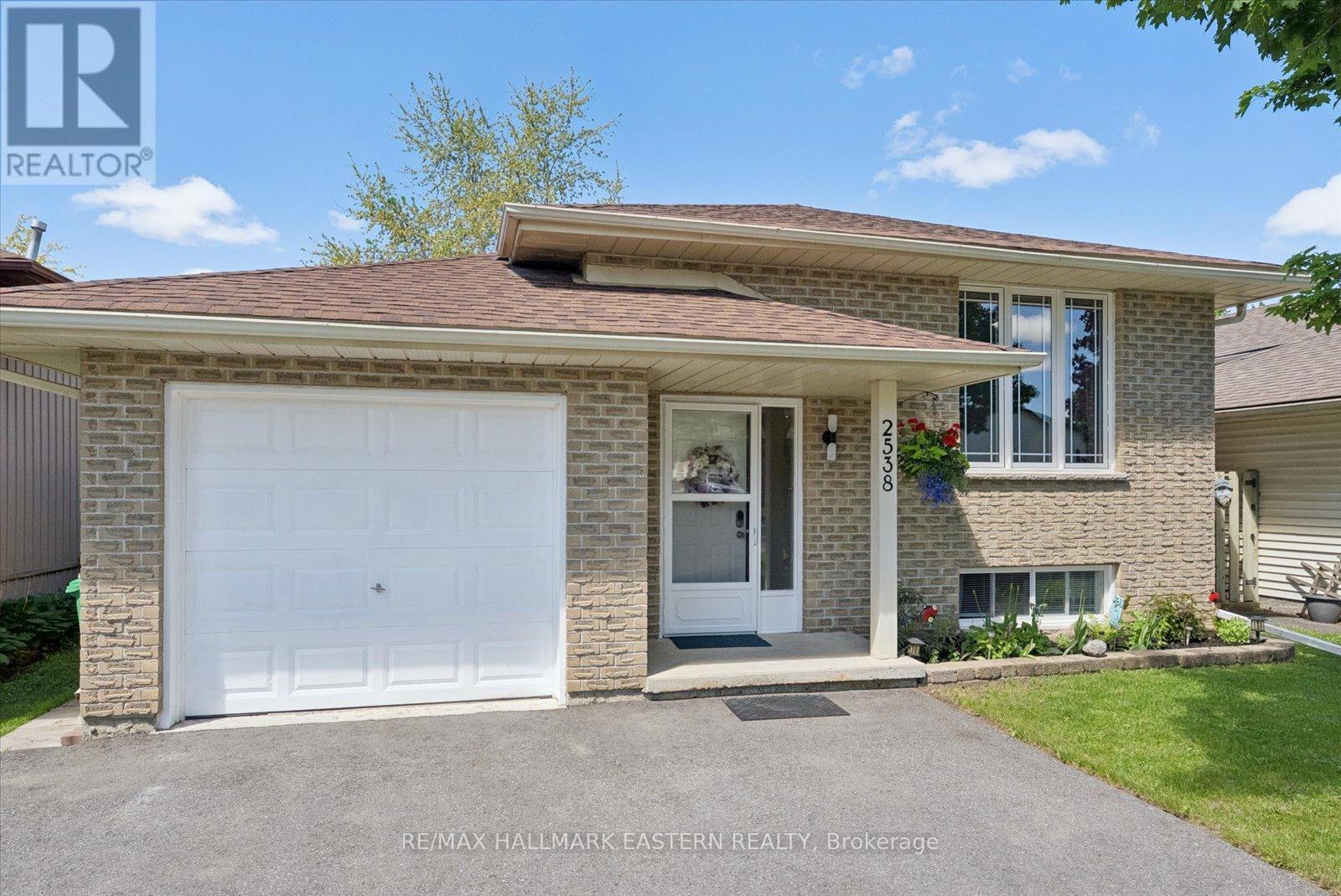 2538 Foxmeadow Road, Peterborough (Ashburnham Ward 4), Ontario  K9L 1X2 - Photo 2 - X13234600