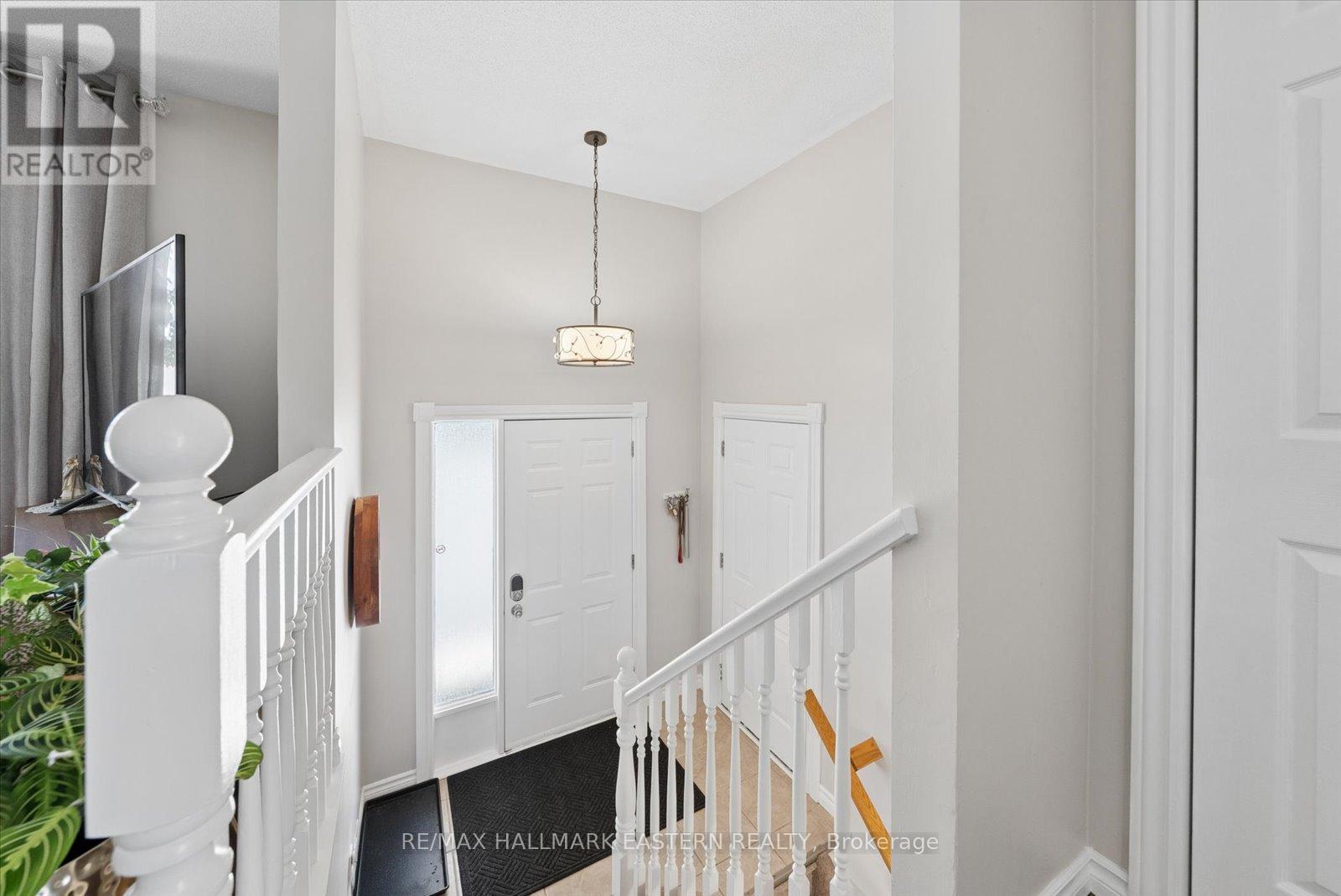 2538 Foxmeadow Road, Peterborough (Ashburnham Ward 4), Ontario  K9L 1X2 - Photo 3 - X13234600