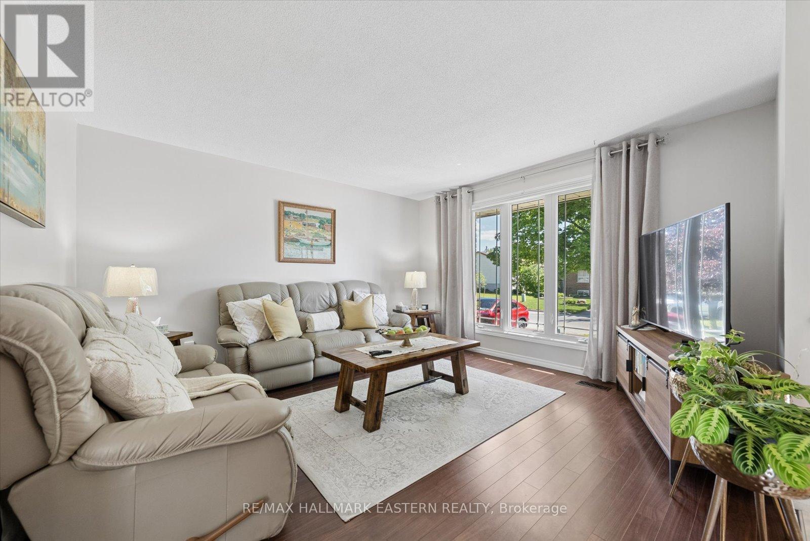 2538 Foxmeadow Road, Peterborough (Ashburnham Ward 4), Ontario  K9L 1X2 - Photo 5 - X13234600