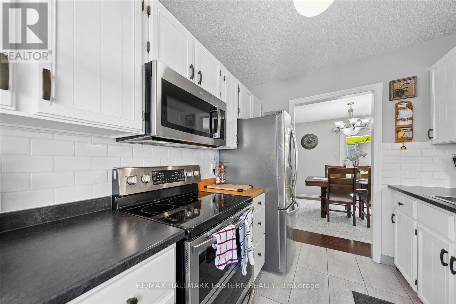 2538 Foxmeadow Road, Peterborough (Ashburnham Ward 4), Ontario  K9L 1X2 - Photo 9 - X13234600