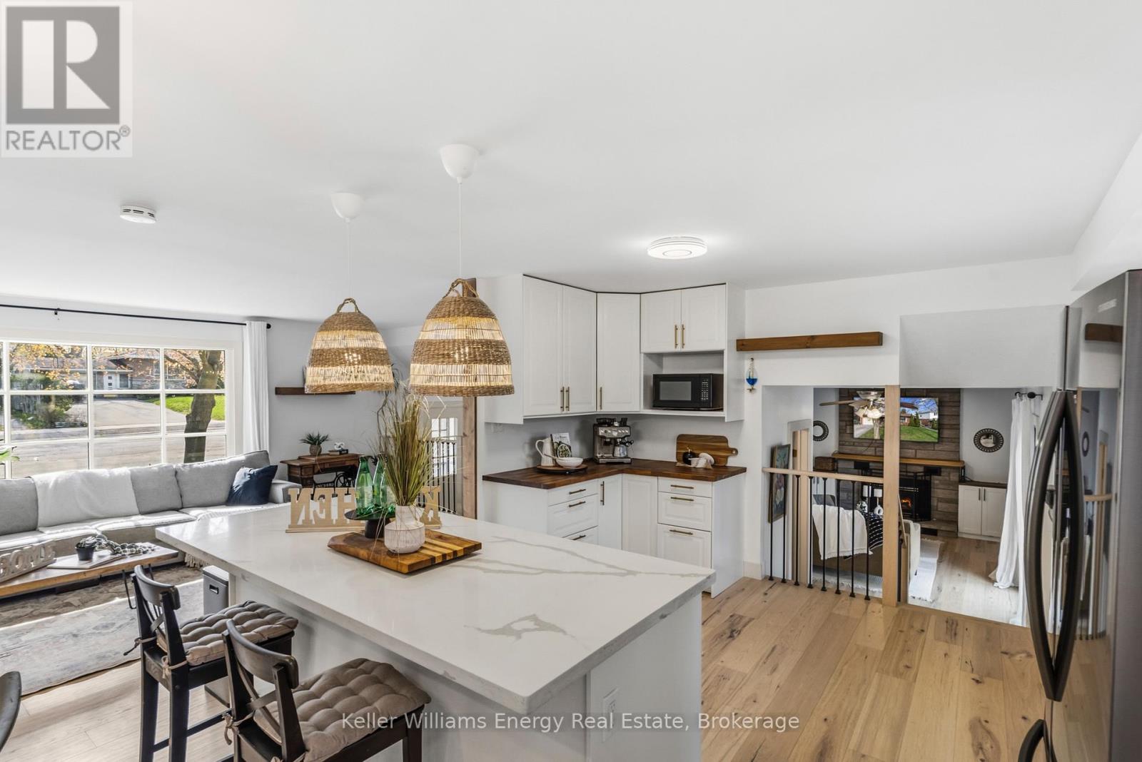 58 Victoria Avenue N, Kawartha Lakes (Lindsay), Ontario  K9V 4G5 - Photo 3 - X13234730