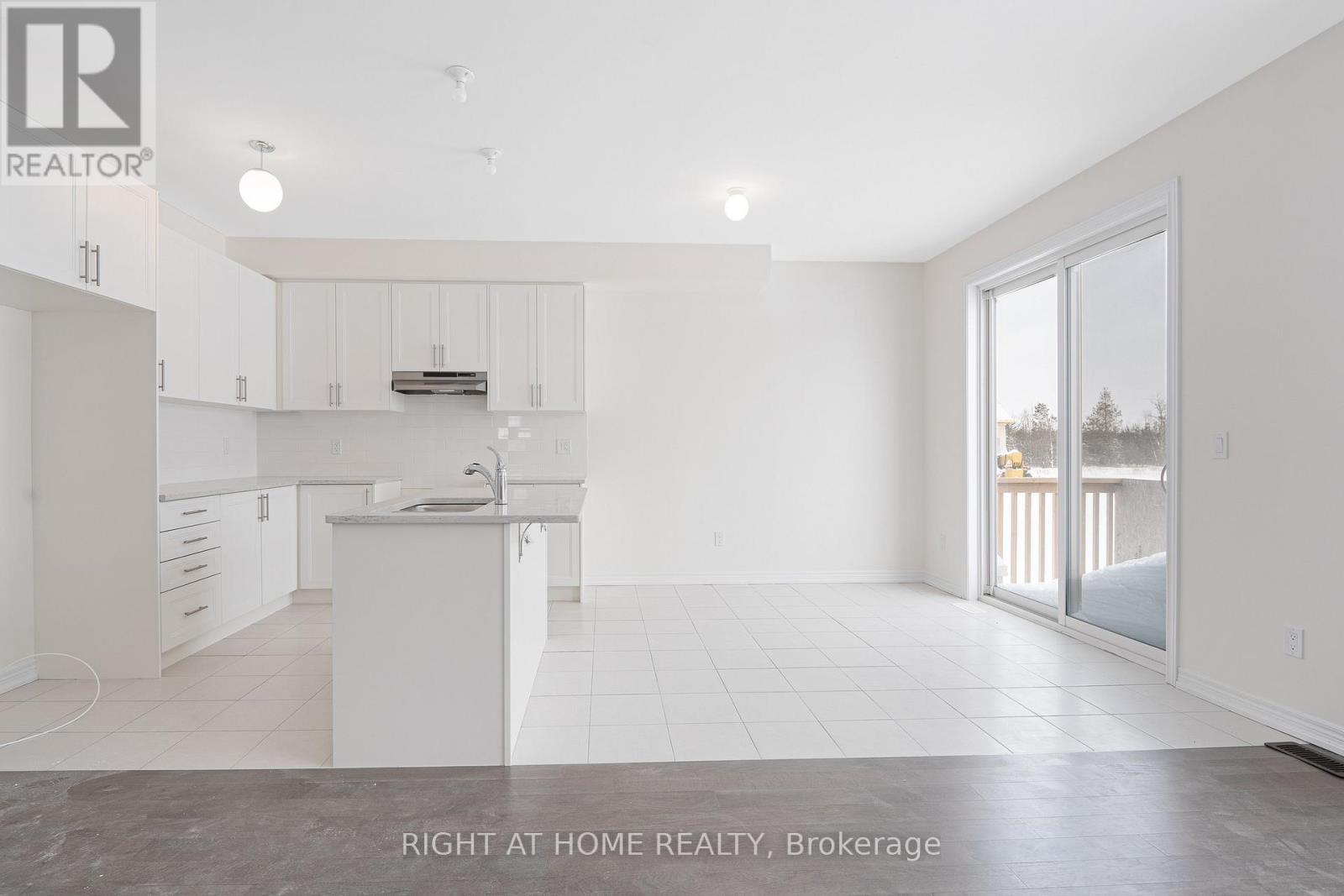 12 Larissa Park Drive, Quinte West (Murray Ward), Ontario  K0L 1L0 - Photo 3 - X13234880