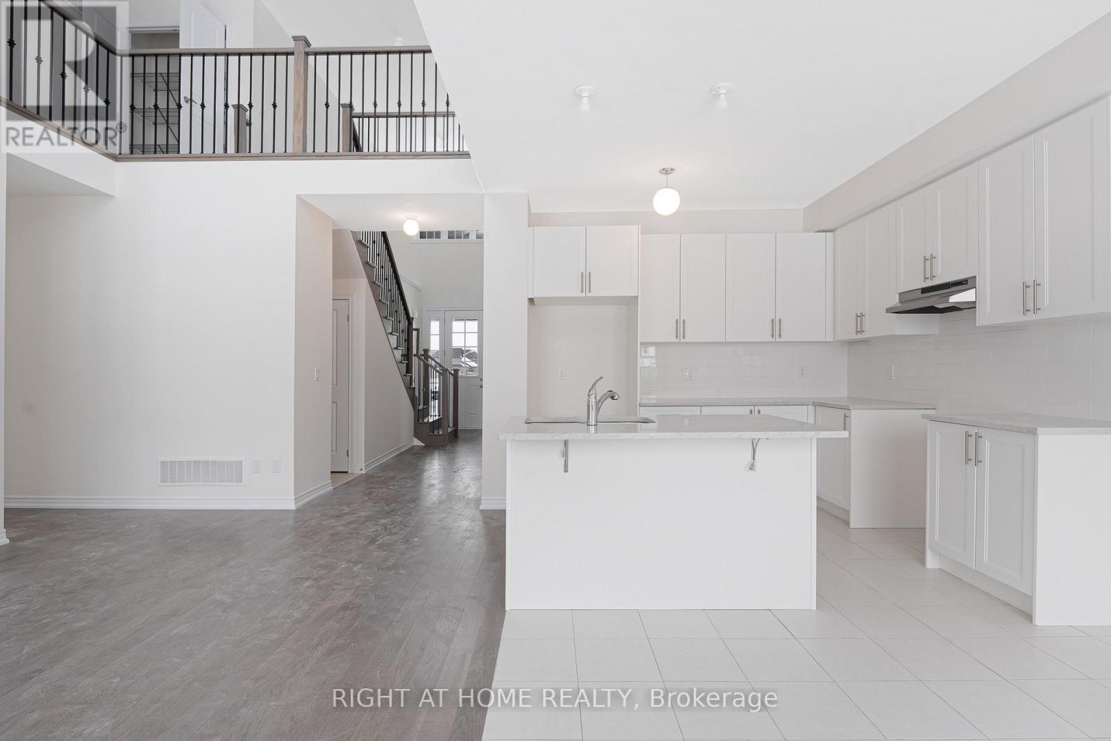 12 Larissa Park Drive, Quinte West (Murray Ward), Ontario  K0L 1L0 - Photo 5 - X13234880