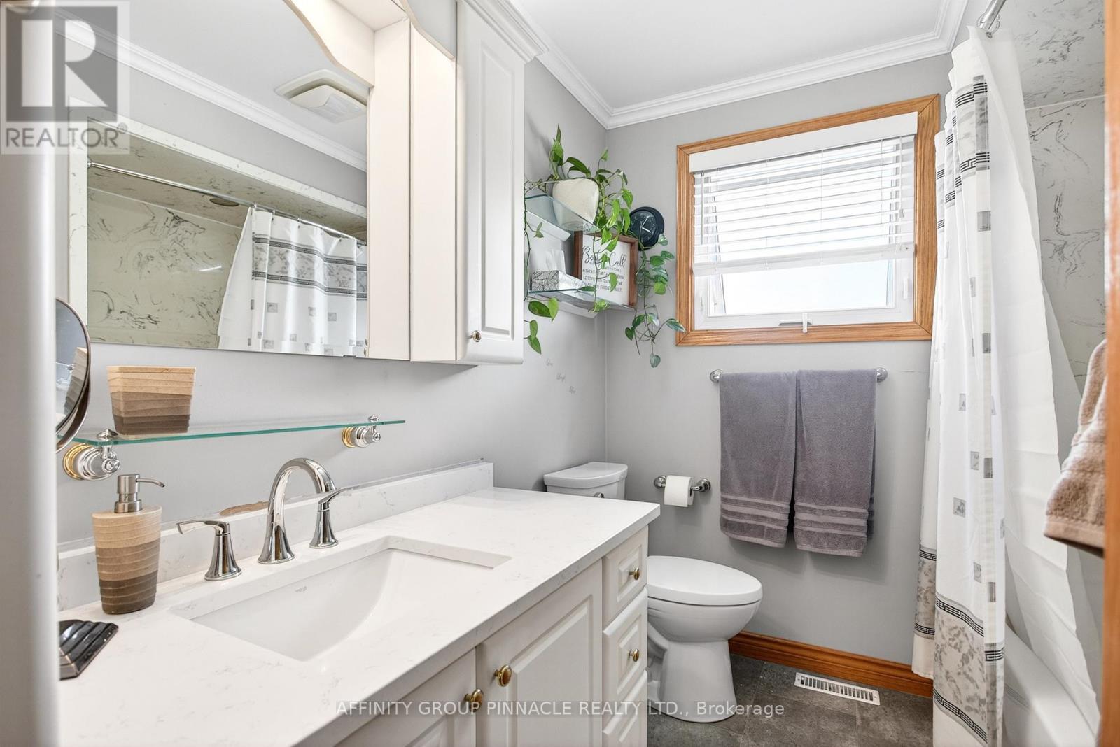 17 Edgewood Drive E, Kawartha Lakes (Lindsay), Ontario  K9V 4W2 - Photo 16 - X13235908
