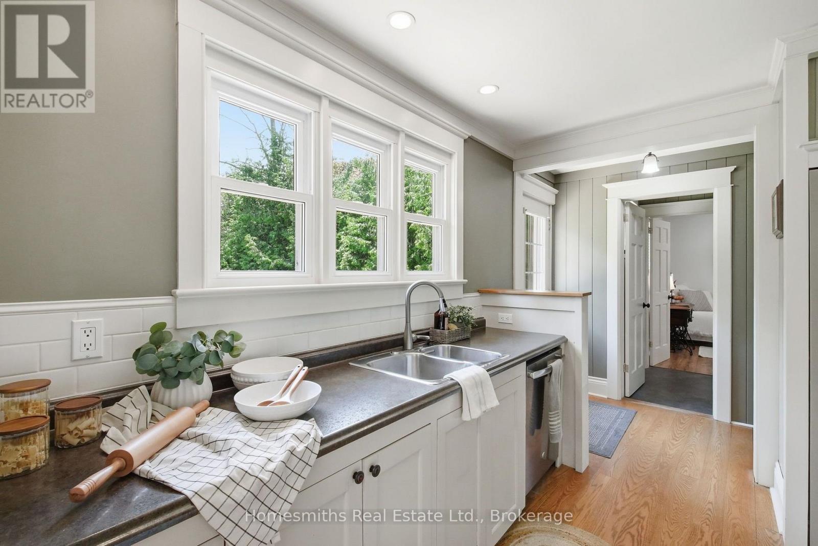 77 George Street, Clarington (Newcastle), Ontario  L1B 1H9 - Photo 14 - E13238436