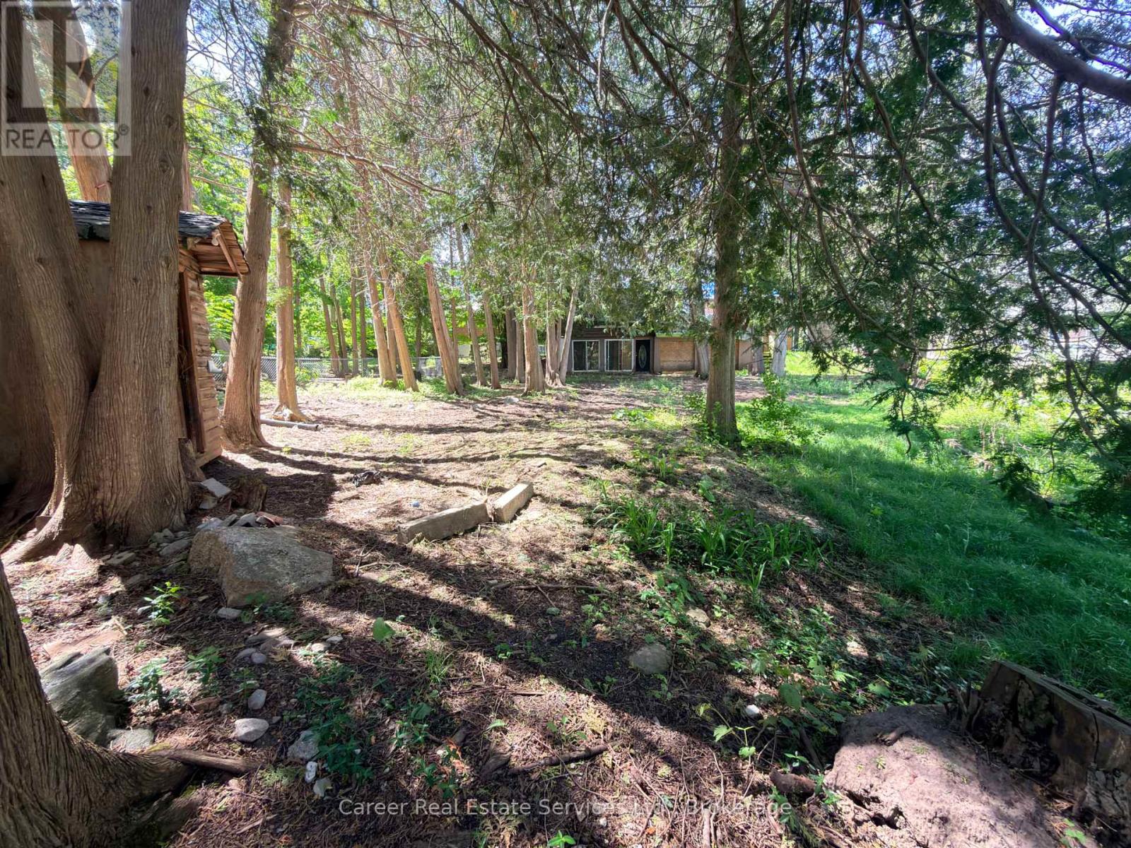 76 Springbrook Drive, Peterborough (Monaghan Ward 2), Ontario  K9J 1L1 - Photo 11 - X13238438