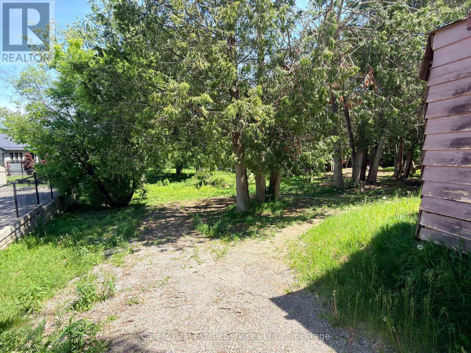 76 Springbrook Drive, Peterborough (Monaghan Ward 2), Ontario  K9J 1L1 - Photo 4 - X13238438