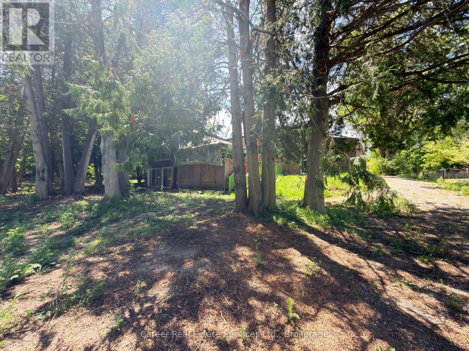 76 Springbrook Drive, Peterborough (Monaghan Ward 2), Ontario  K9J 1L1 - Photo 8 - X13238438