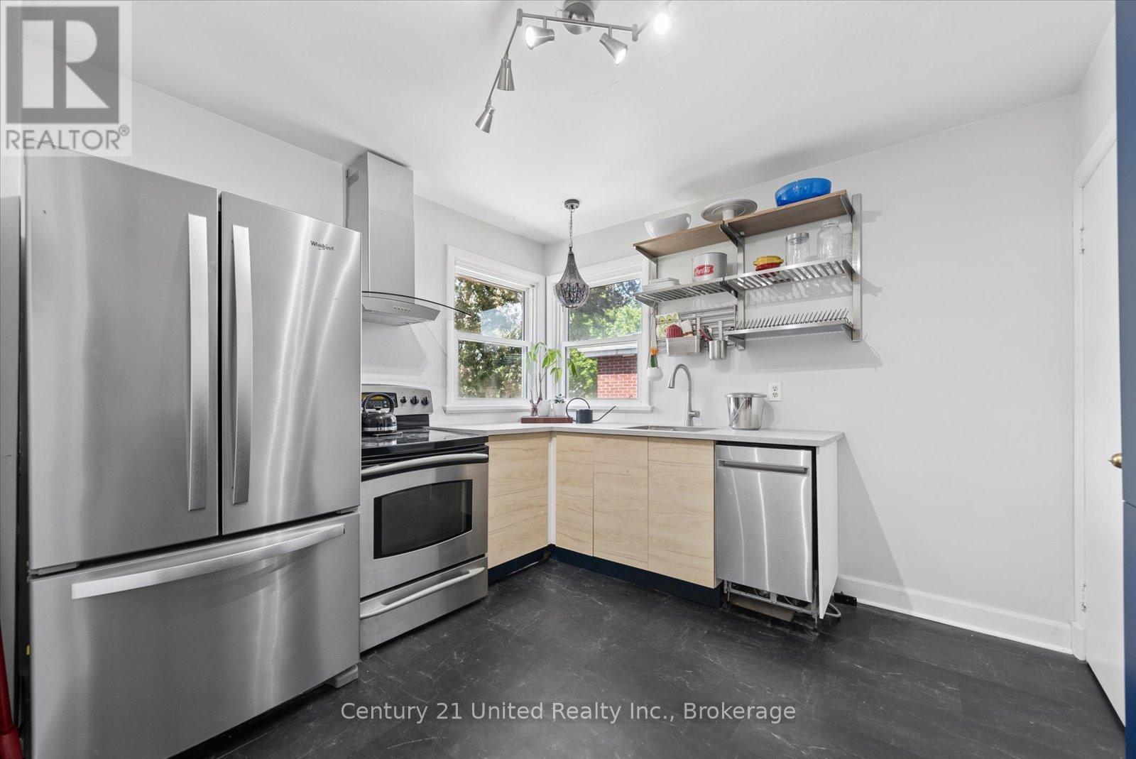 193 Shelbourne Street, Peterborough (Northcrest Ward 5), Ontario  K9H 5K3 - Photo 17 - X13239170