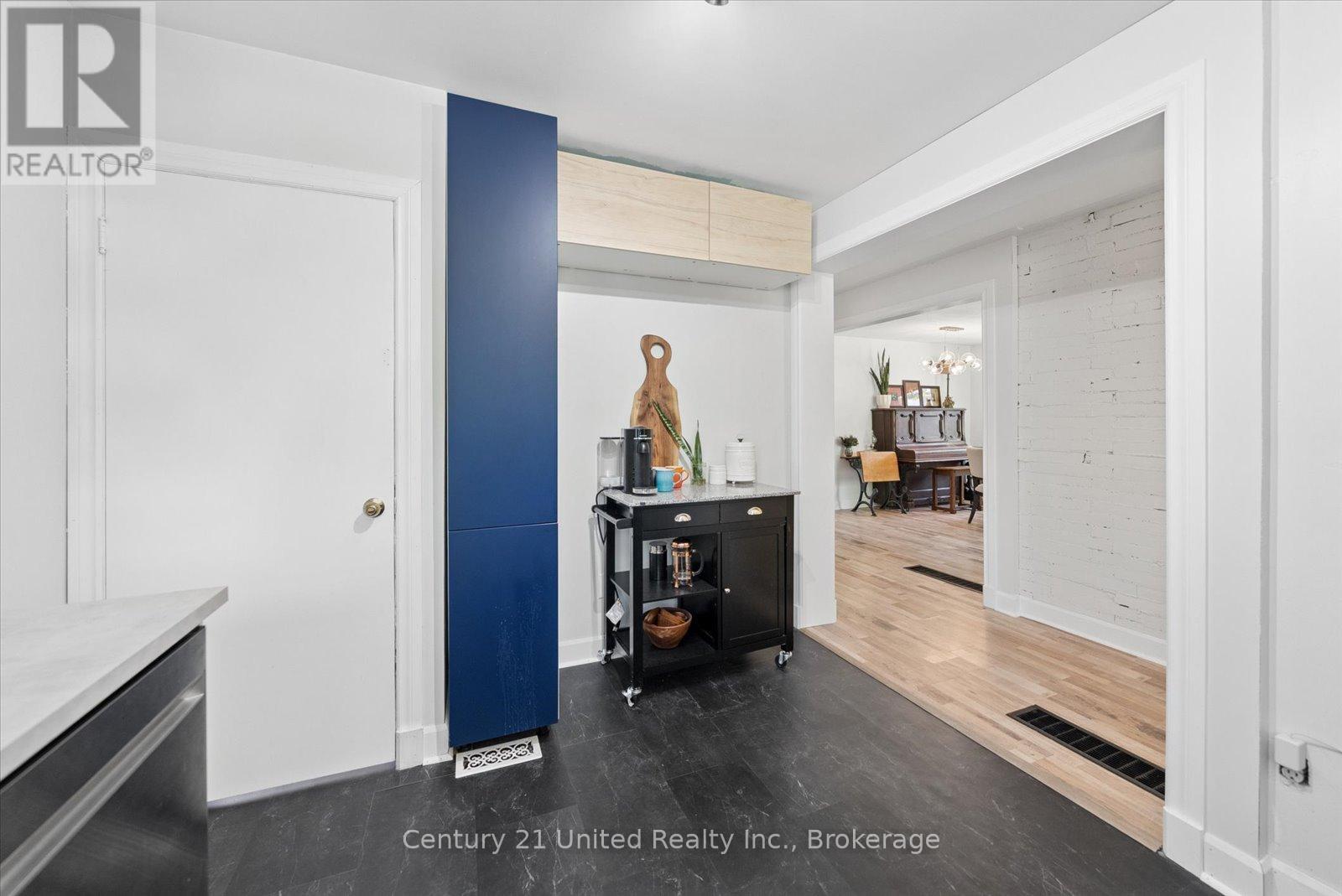 193 Shelbourne Street, Peterborough (Northcrest Ward 5), Ontario  K9H 5K3 - Photo 21 - X13239170