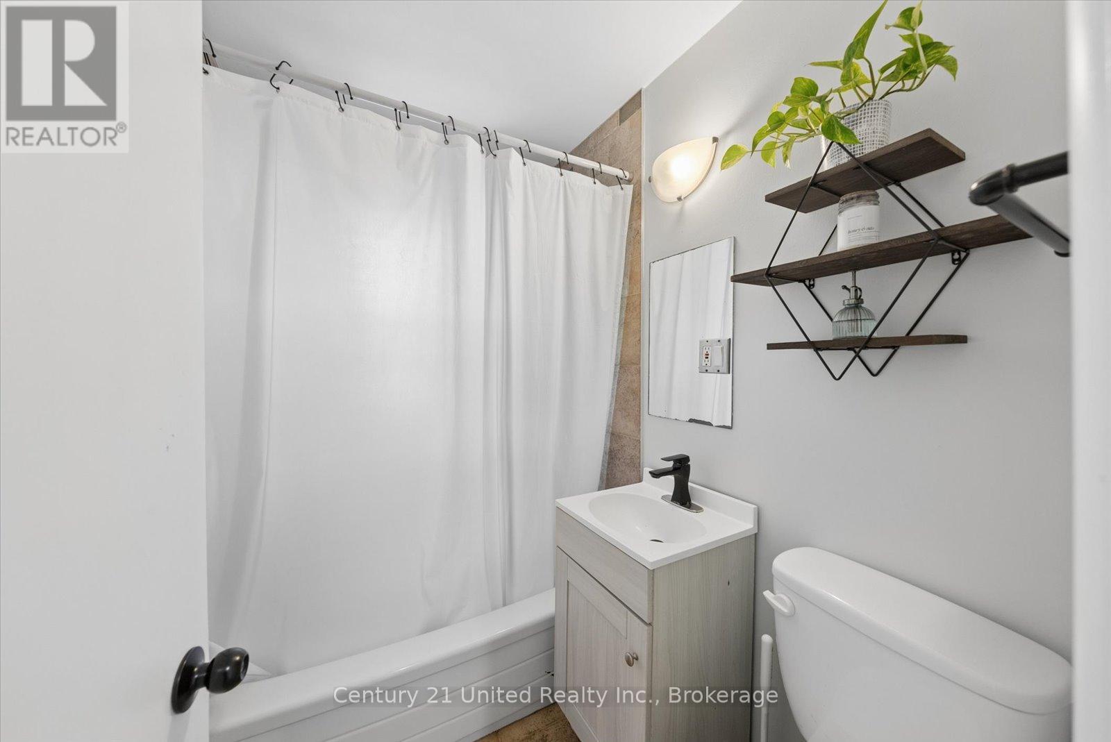 193 Shelbourne Street, Peterborough (Northcrest Ward 5), Ontario  K9H 5K3 - Photo 27 - X13239170