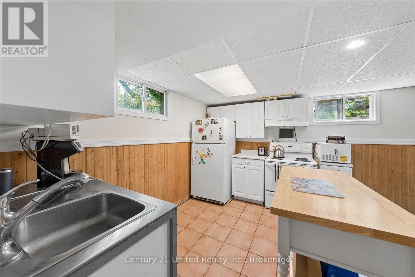 193 Shelbourne Street, Peterborough (Northcrest Ward 5), Ontario  K9H 5K3 - Photo 38 - X13239170