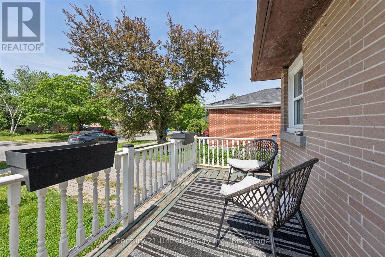 193 Shelbourne Street, Peterborough (Northcrest Ward 5), Ontario  K9H 5K3 - Photo 6 - X13239170