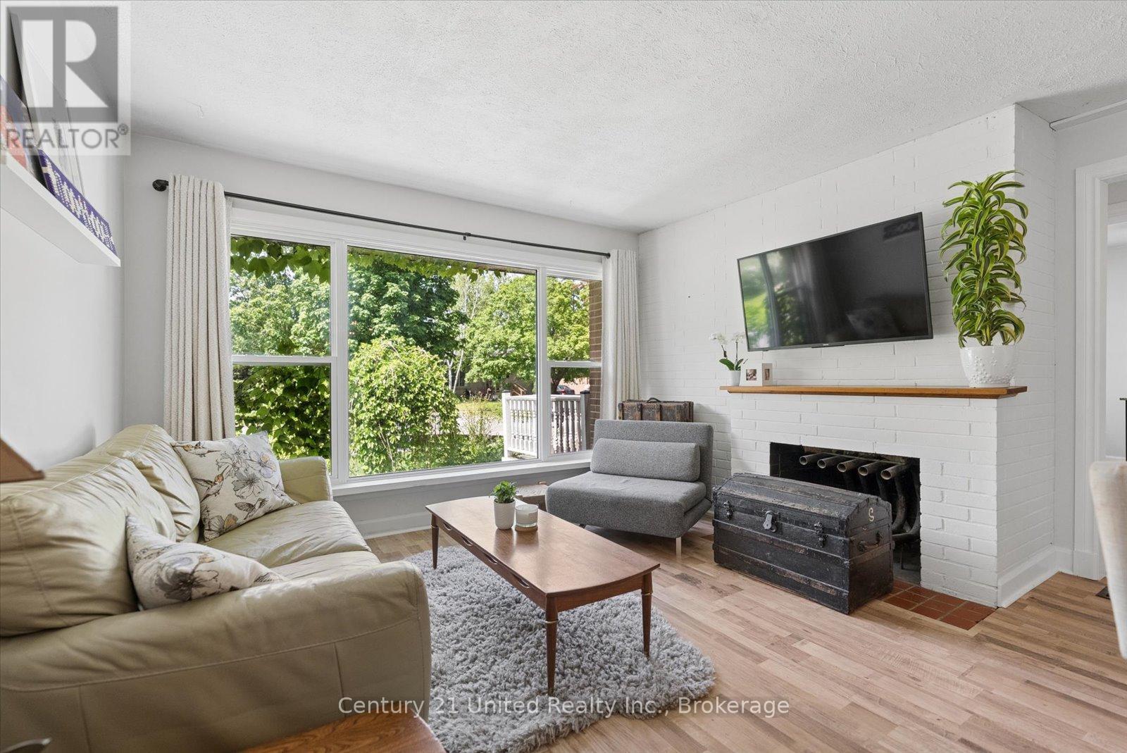 193 Shelbourne Street, Peterborough (Northcrest Ward 5), Ontario  K9H 5K3 - Photo 9 - X13239170