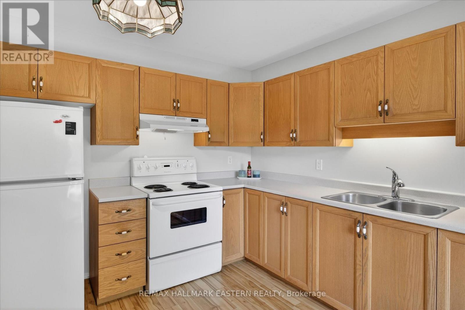 890 Chapel Road, Peterborough (Ashburnham Ward 4), Ontario  K9H 7M3 - Photo 15 - X13239798