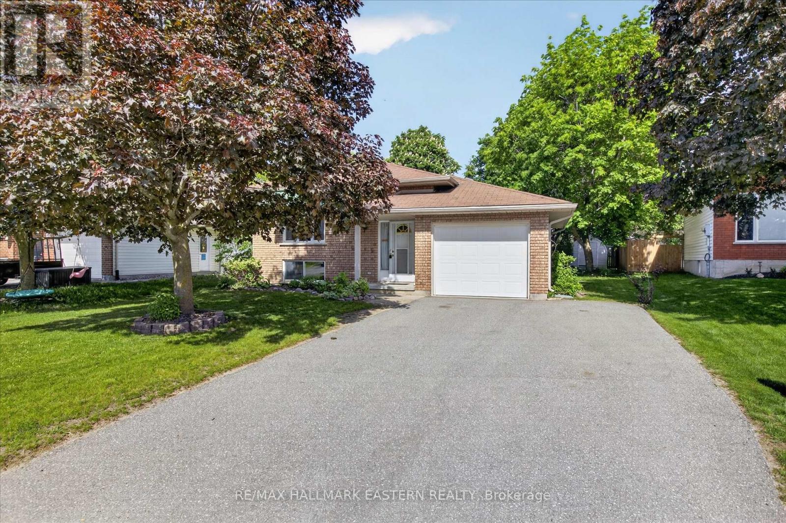 890 Chapel Road, Peterborough (Ashburnham Ward 4), Ontario  K9H 7M3 - Photo 2 - X13239798