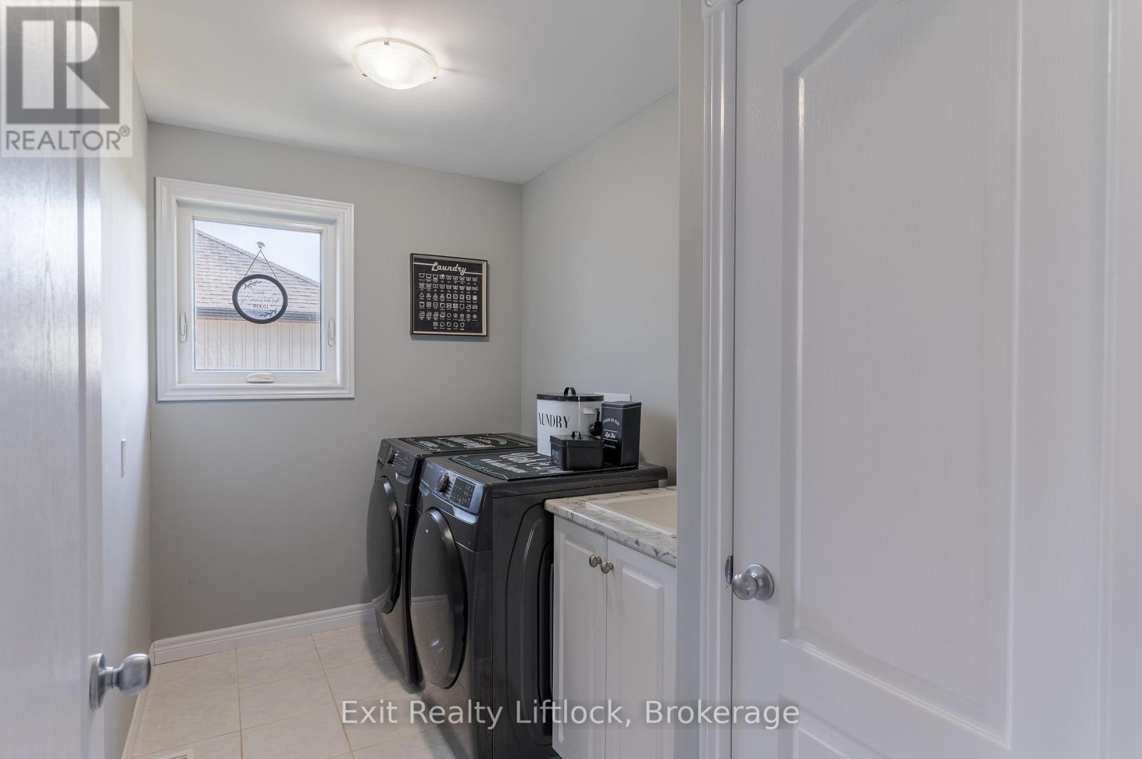 11 Darrell Drain Crescent, Asphodel-Norwood, Ontario  K0L 2V0 - Photo 35 - X13240174