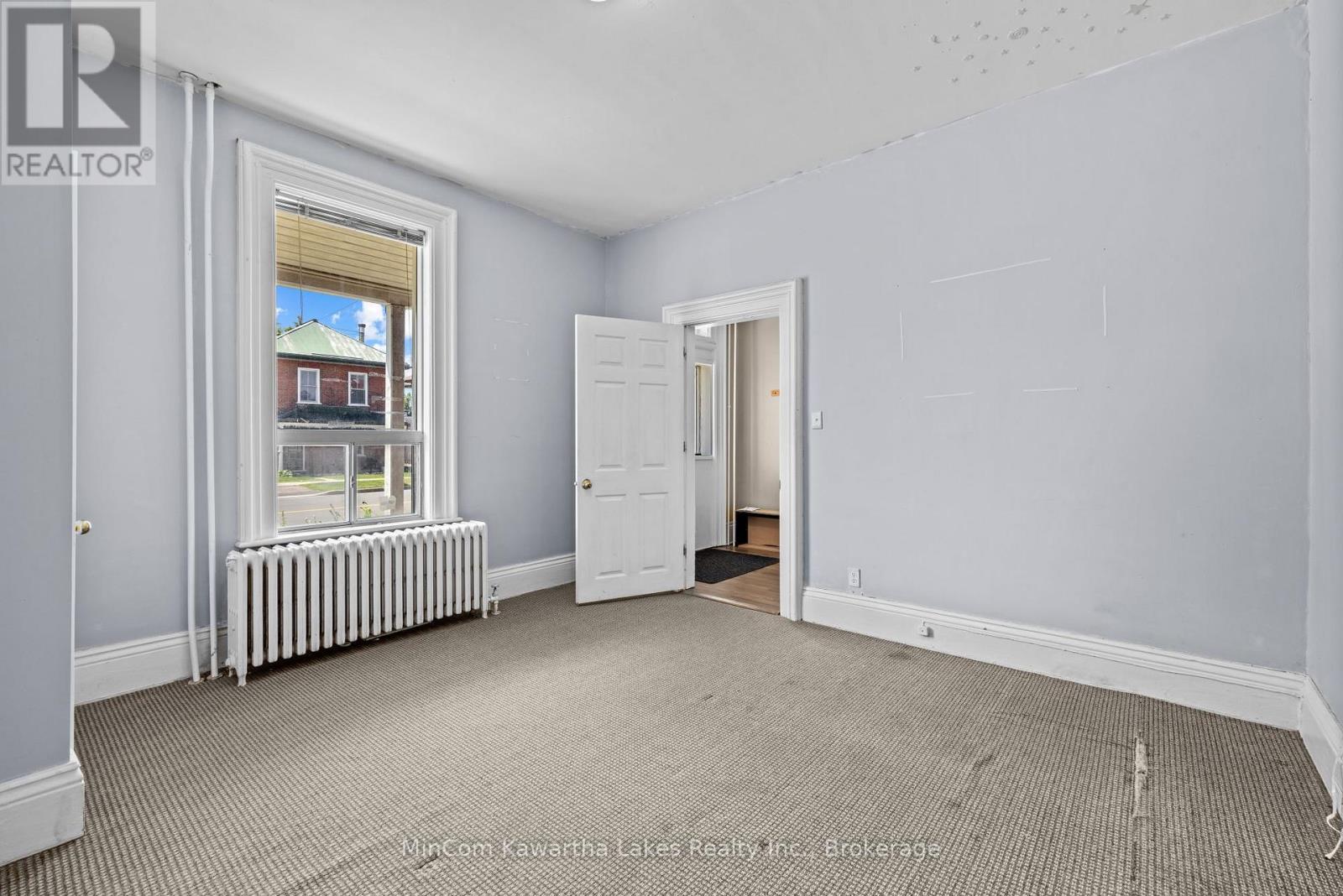 270 Sherbrooke Street, Peterborough (Town Ward 3), Ontario  K9J 2N6 - Photo 3 - X13240182
