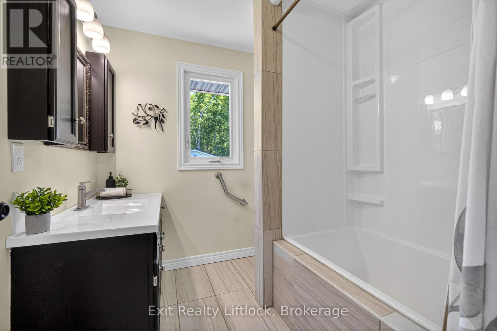 645 Birchview Road S, Douro-Dummer, Ontario  K0L 2H0 - Photo 23 - X13240282