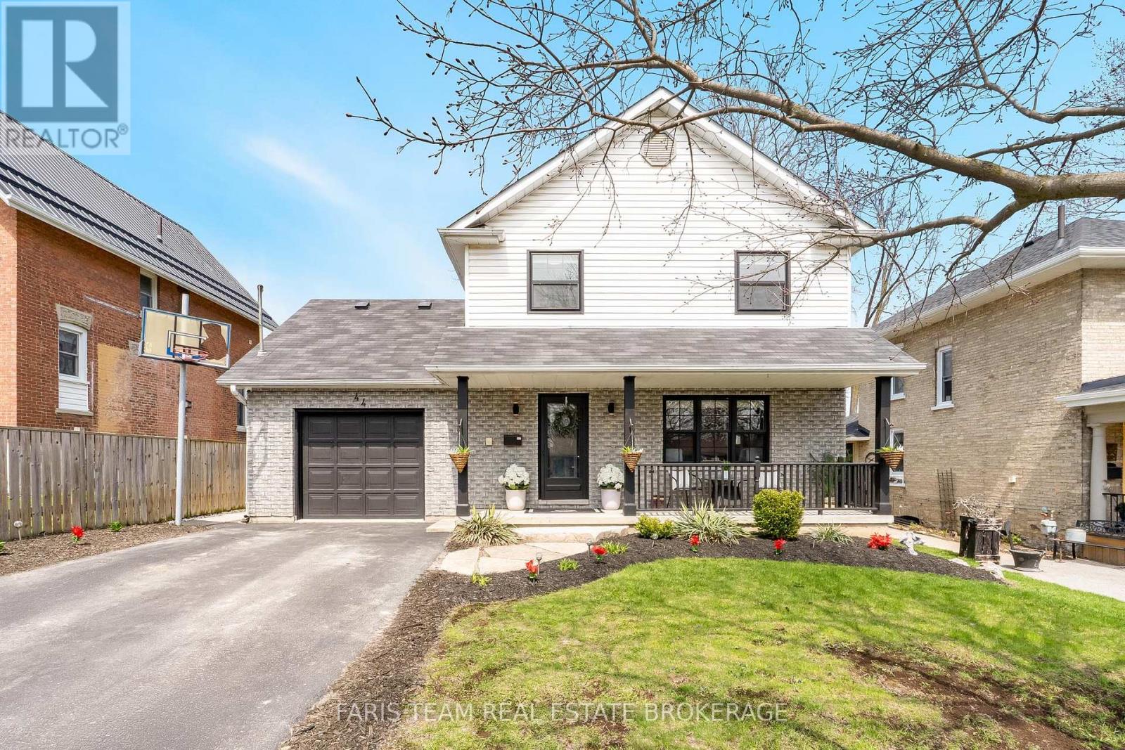 44 Regent Street, Kawartha Lakes (Lindsay), Ontario  K9V 3V2 - Photo 2 - X13240124