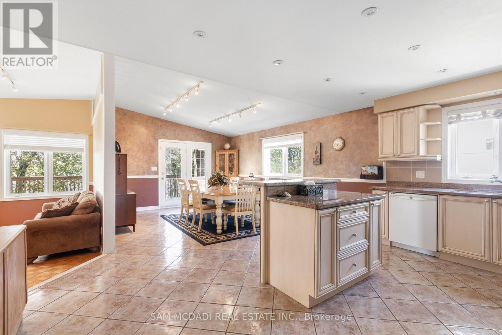 84 Maryland Drive, Selwyn, Ontario  K9J 6X3 - Photo 6 - X13241498