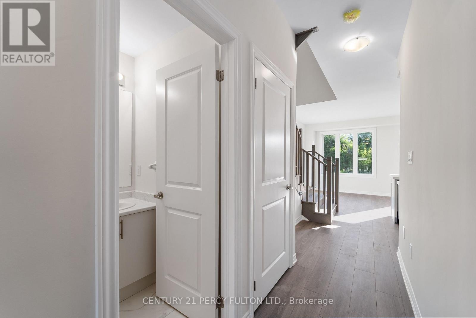 37 Watts Mews, Kawartha Lakes (Lindsay), Ontario  K9V 5V7 - Photo 10 - X13241556