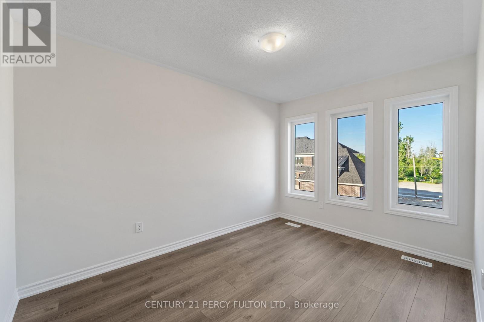 37 Watts Mews, Kawartha Lakes (Lindsay), Ontario  K9V 5V7 - Photo 16 - X13241556