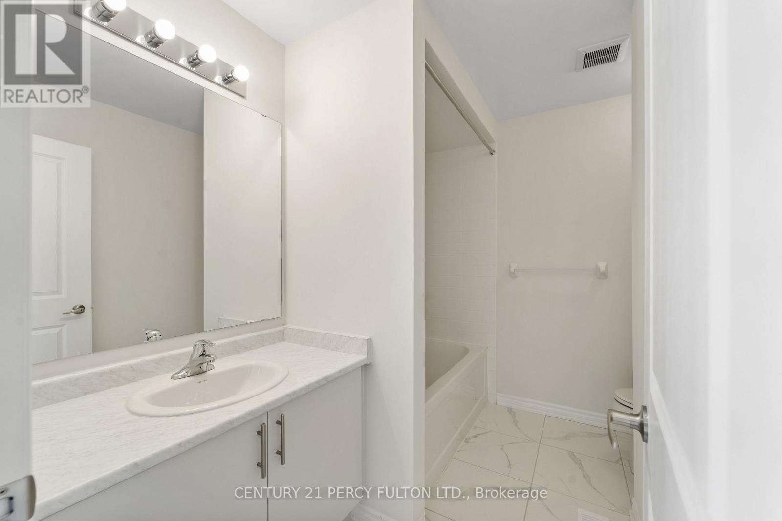 37 Watts Mews, Kawartha Lakes (Lindsay), Ontario  K9V 5V7 - Photo 18 - X13241556