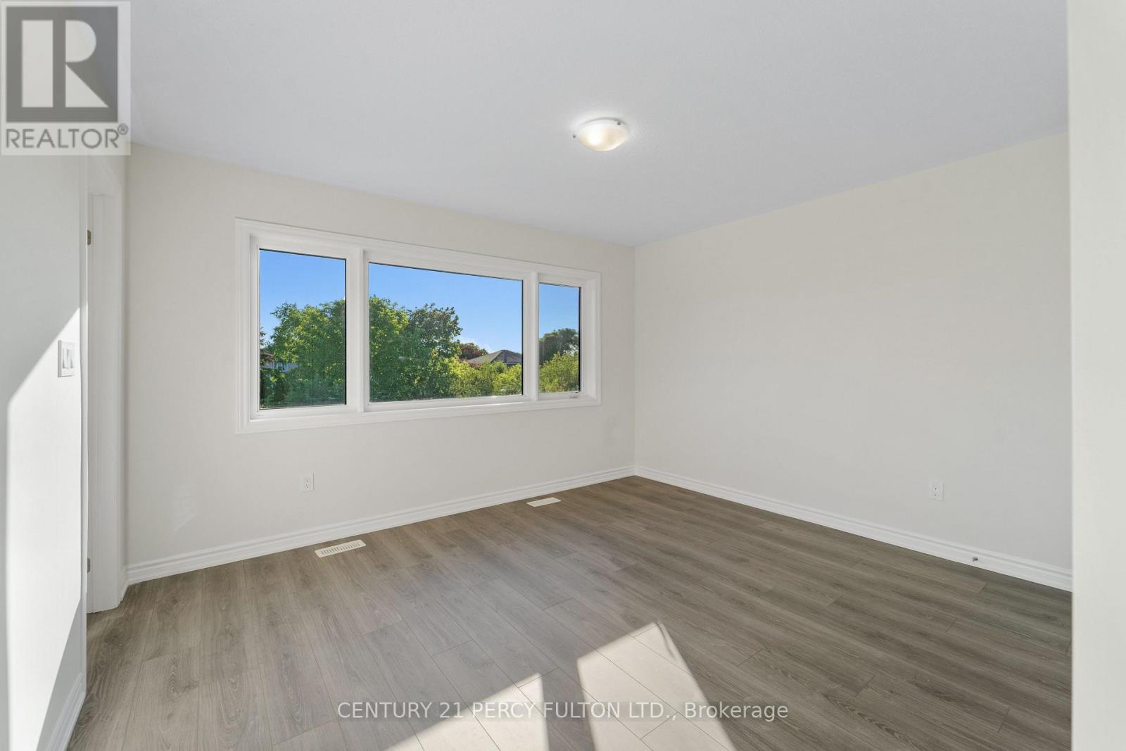 37 Watts Mews, Kawartha Lakes (Lindsay), Ontario  K9V 5V7 - Photo 20 - X13241556