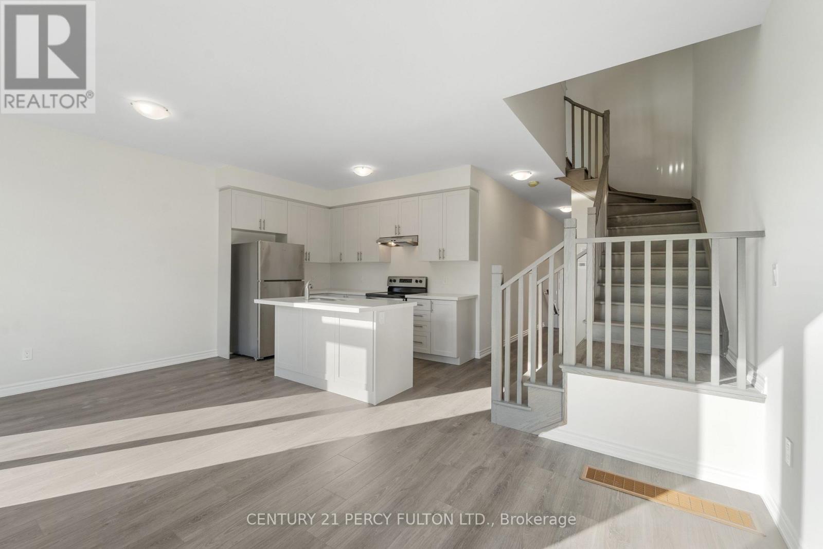 37 Watts Mews, Kawartha Lakes (Lindsay), Ontario  K9V 5V7 - Photo 6 - X13241556