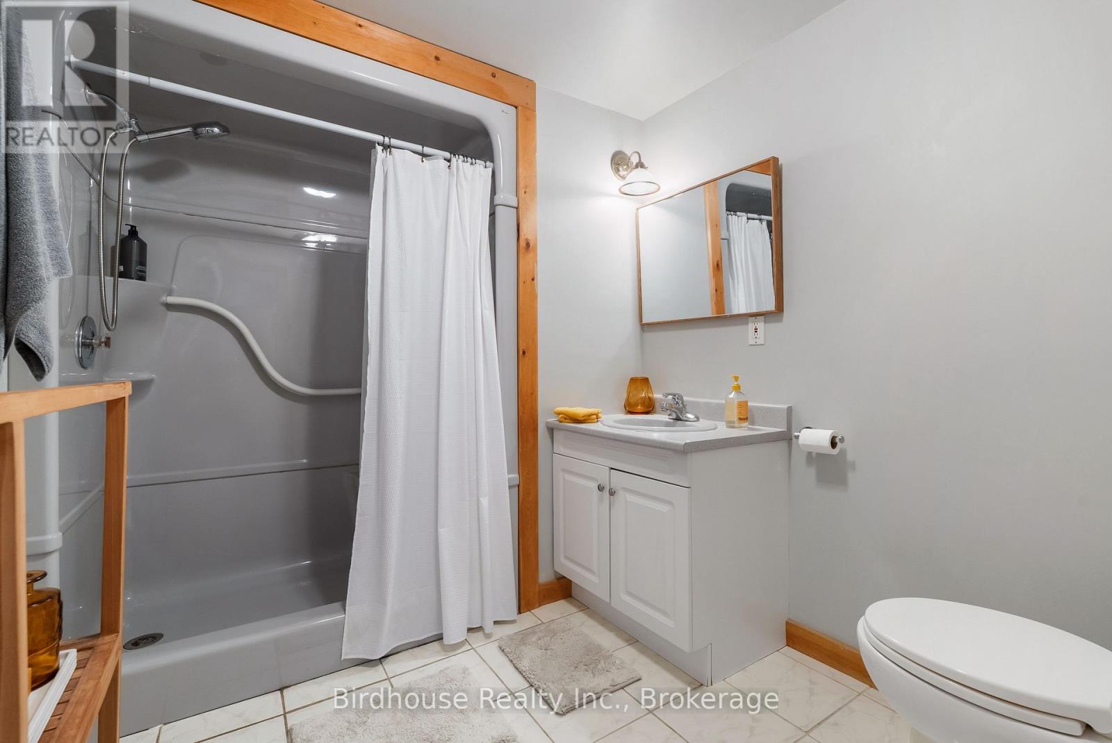 96 Foster Creek Drive, Clarington (Newcastle), Ontario  L1B 1G5 - Photo 30 - E13242124