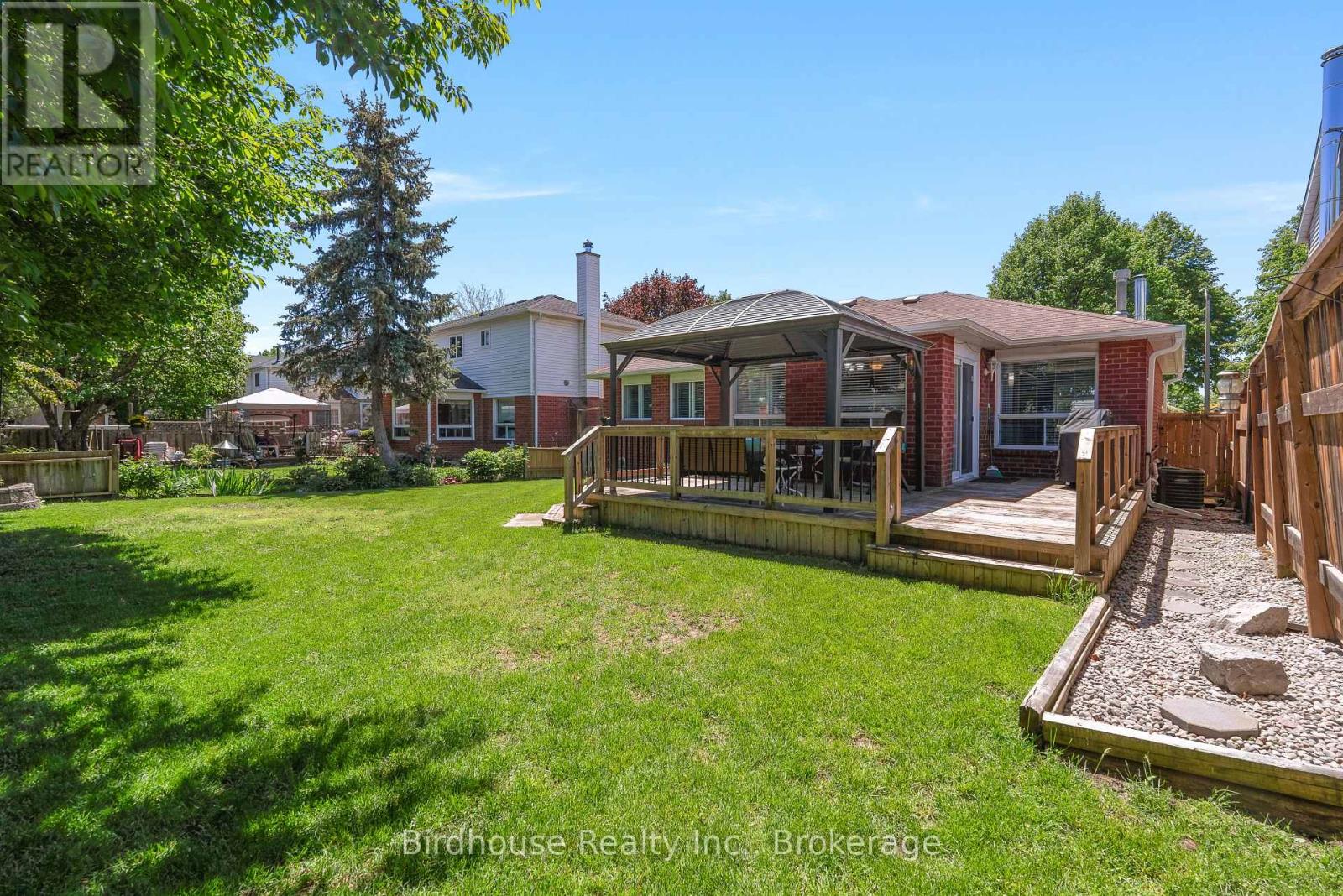 96 Foster Creek Drive, Clarington (Newcastle), Ontario  L1B 1G5 - Photo 34 - E13242124
