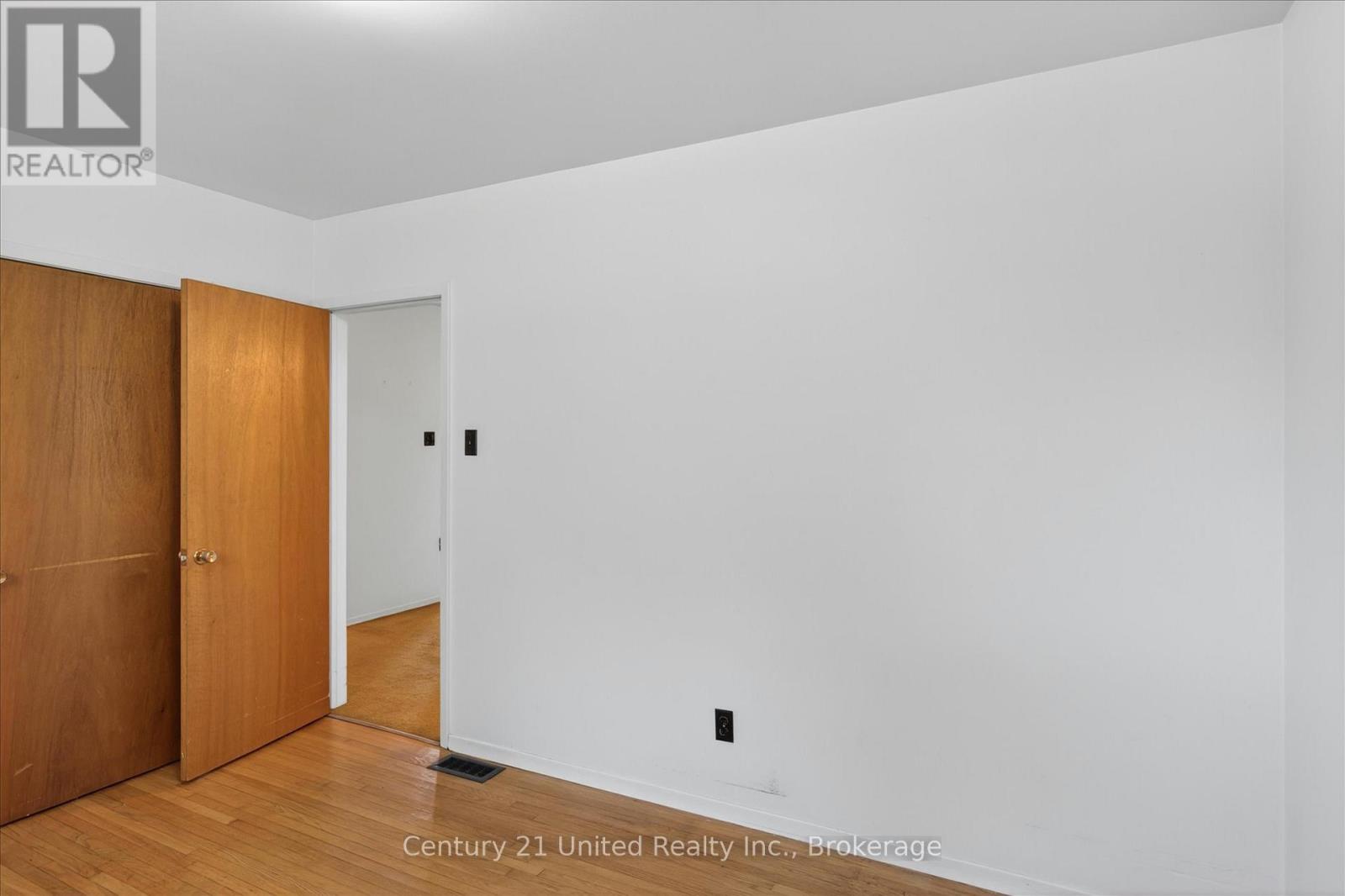 922 Wightman Avenue, Peterborough (Otonabee Ward 1), Ontario  K9J 5W7 - Photo 16 - X13242508