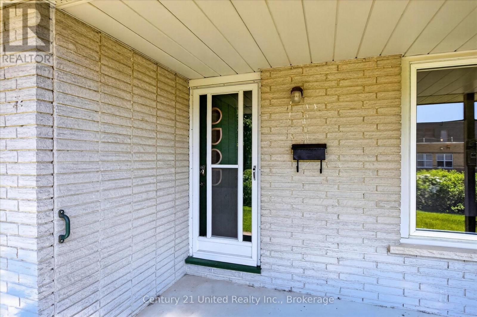 922 Wightman Avenue, Peterborough (Otonabee Ward 1), Ontario  K9J 5W7 - Photo 6 - X13242508