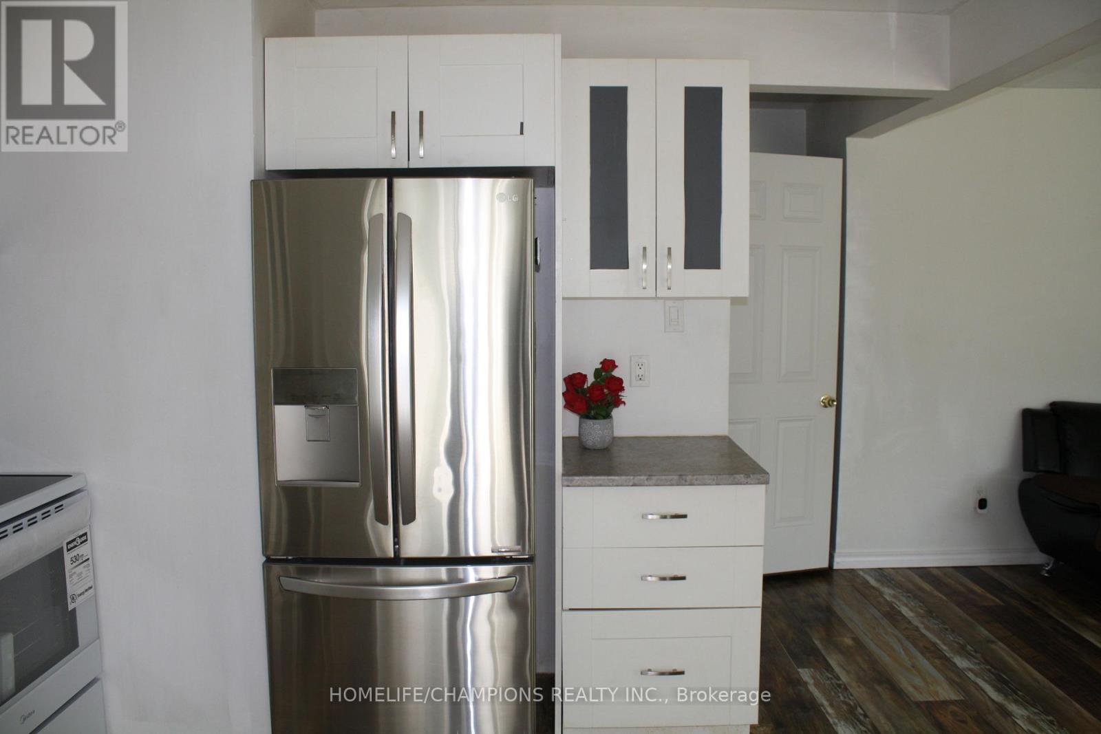 711 Otonabee Drive, Peterborough (Ashburnham Ward 4), Ontario  K9J 7P8 - Photo 5 - X13242542
