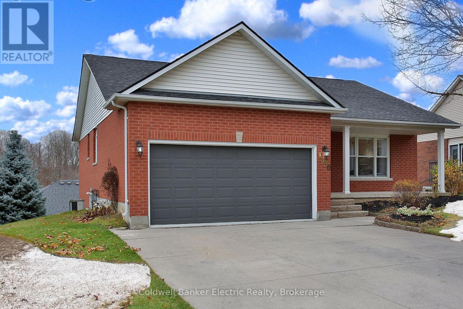 1830 STRATTON AVENUE, peterborough (otonabee ward 1), Ontario