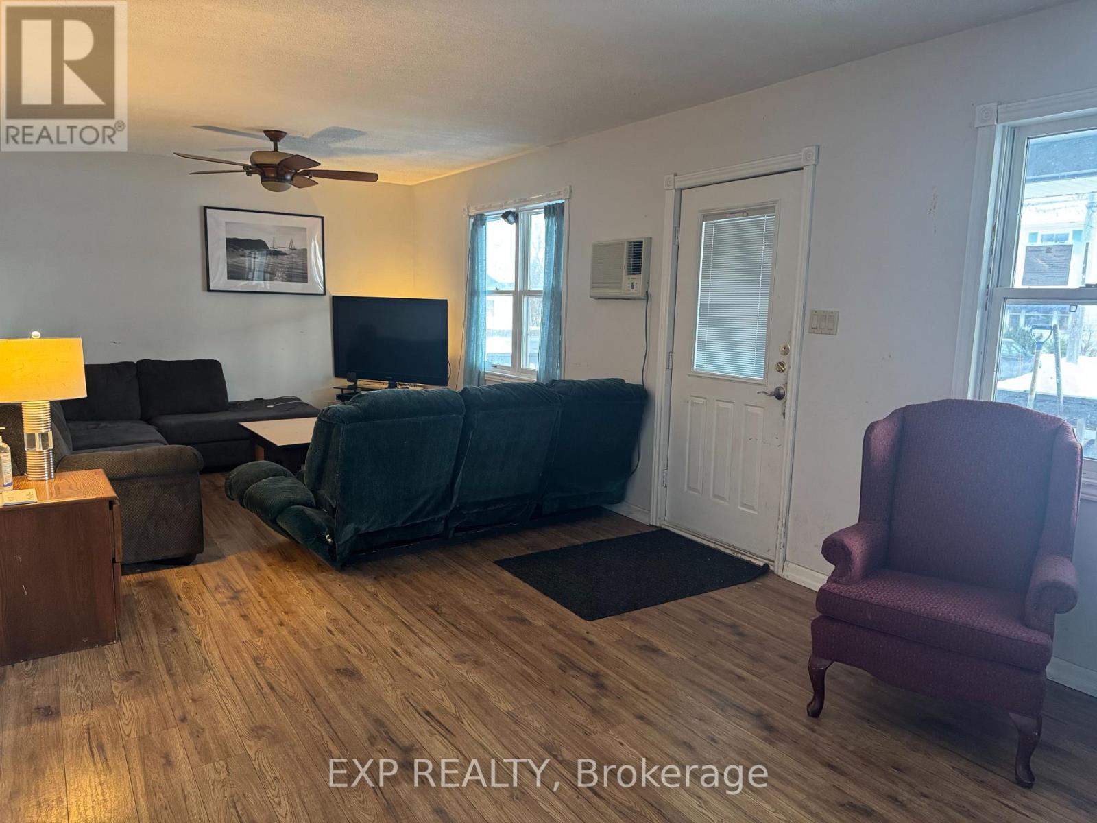612 Romaine Street, Peterborough (Otonabee Ward 1), Ontario  K9J 2E4 - Photo 3 - X13246280