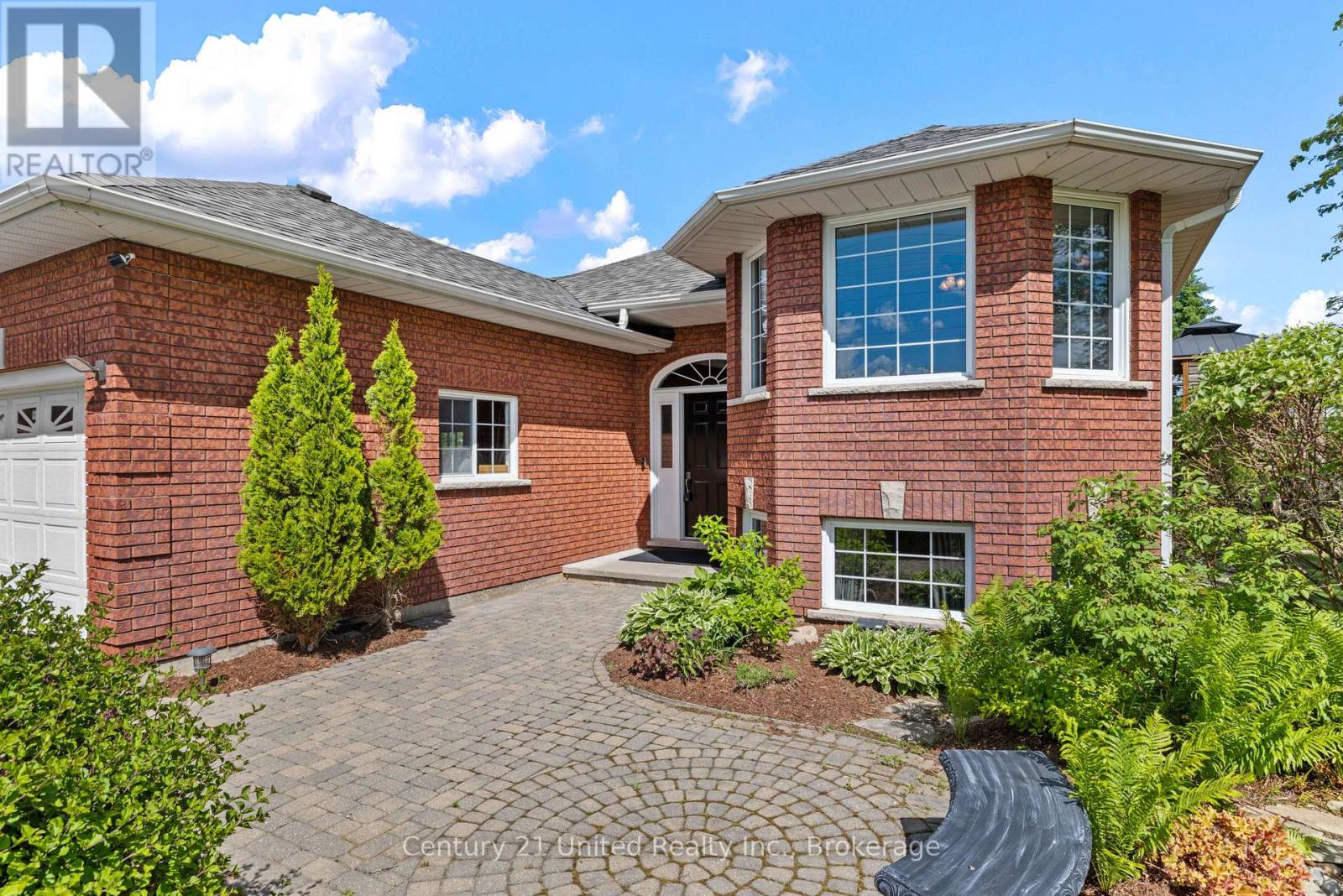 2872 Lakefield Road, Selwyn, Ontario  K9J 6X5 - Photo 3 - X13246844