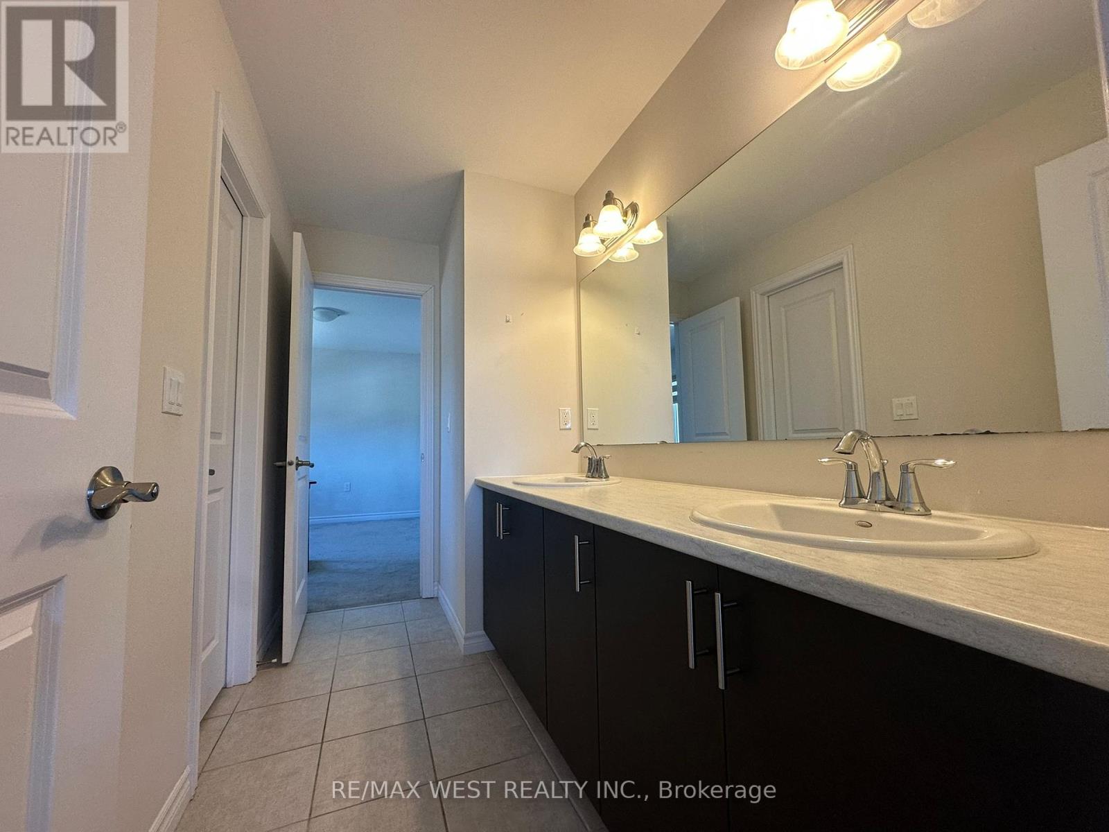 243 O Neil Street, Peterborough (Monaghan Ward 2), Ontario  K9K 0H8 - Photo 15 - X13246976