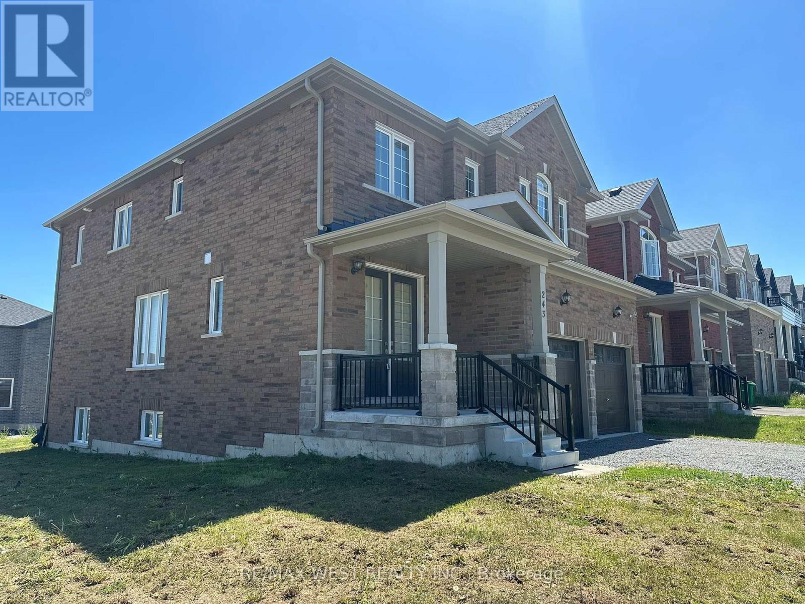 243 O Neil Street, Peterborough (Monaghan Ward 2), Ontario  K9K 0H8 - Photo 4 - X13246976