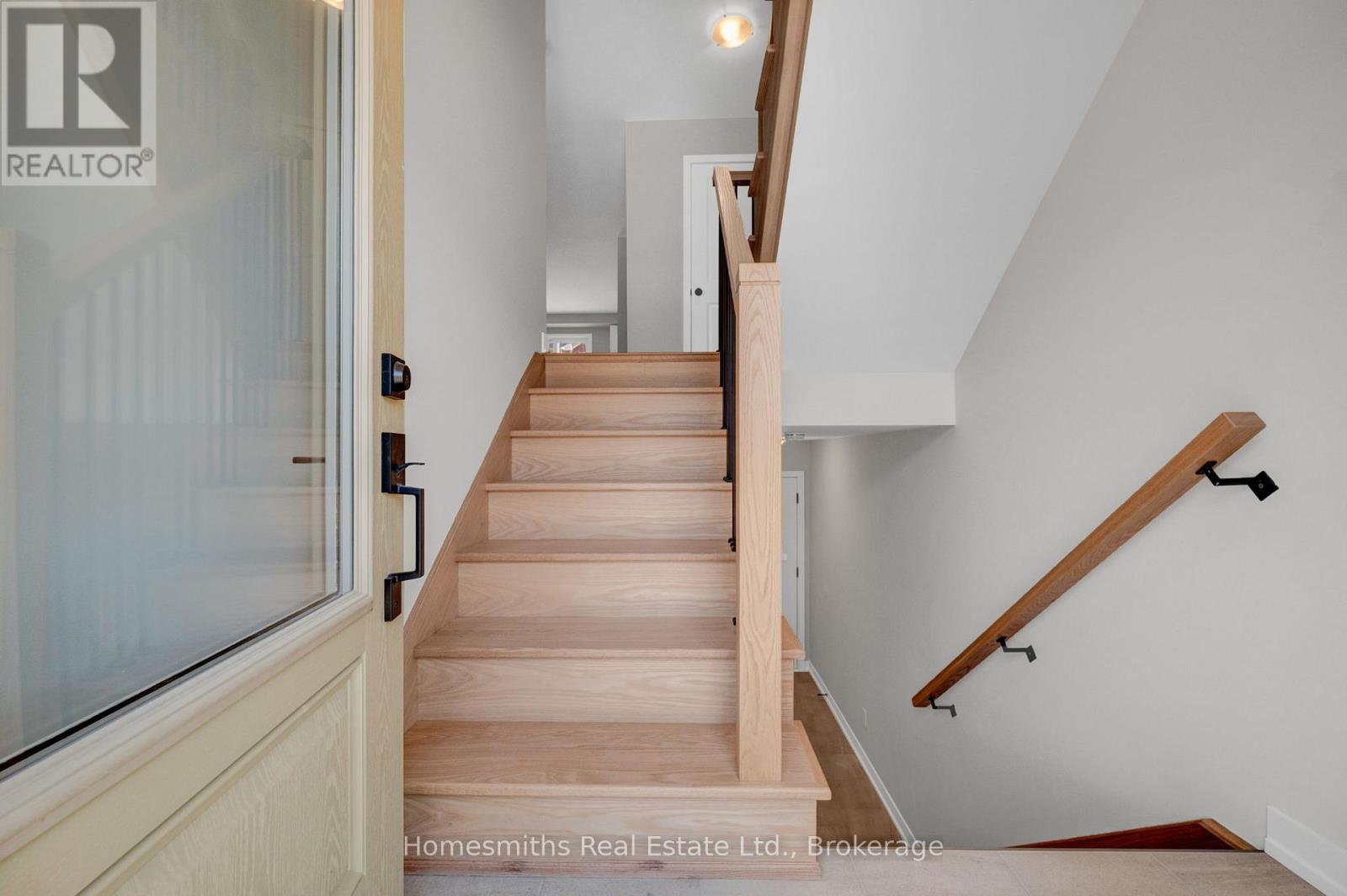 14 Nady Lane, Clarington (Newcastle), Ontario  L1B 0X1 - Photo 2 - E13247292