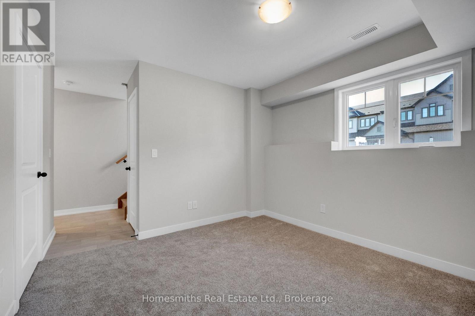 14 Nady Lane, Clarington (Newcastle), Ontario  L1B 0X1 - Photo 4 - E13247292