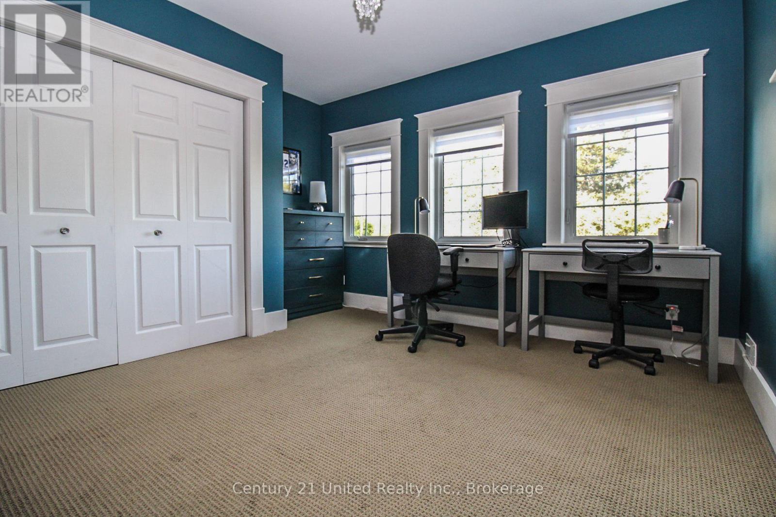 566 Waterford Street, Peterborough (Town Ward 3), Ontario  K9H 3K6 - Photo 27 - X13247844