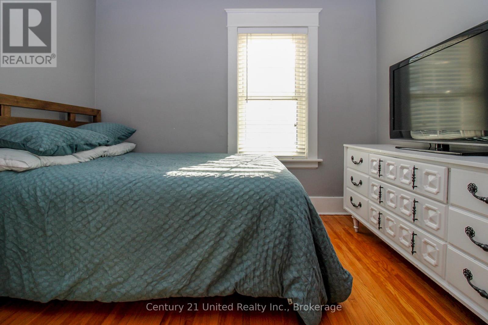 566 Waterford Street, Peterborough (Town Ward 3), Ontario  K9H 3K6 - Photo 33 - X13247844