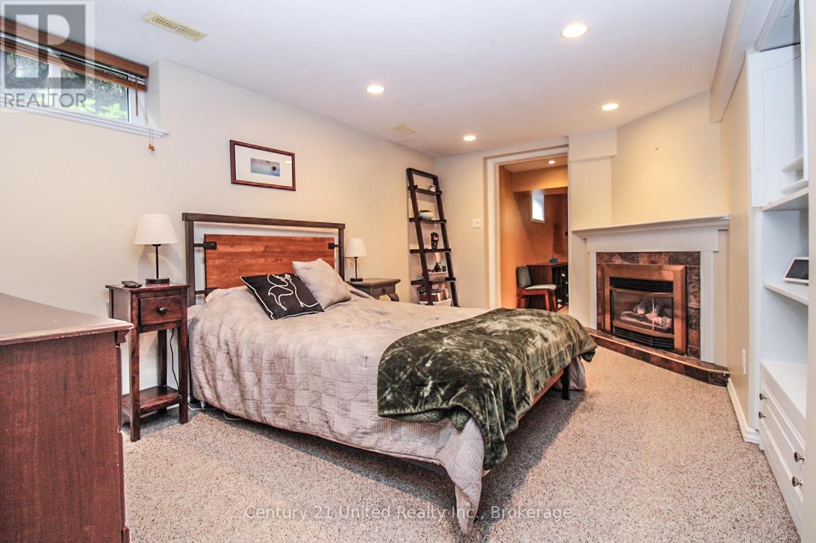 566 Waterford Street, Peterborough (Town Ward 3), Ontario  K9H 3K6 - Photo 39 - X13247844