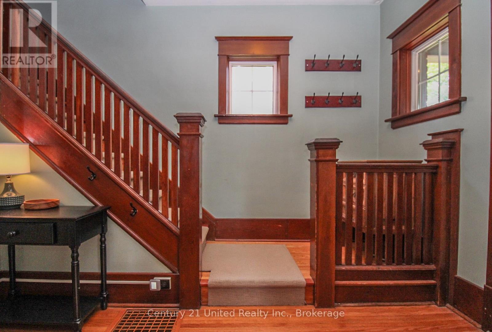 566 Waterford Street, Peterborough (Town Ward 3), Ontario  K9H 3K6 - Photo 7 - X13247844