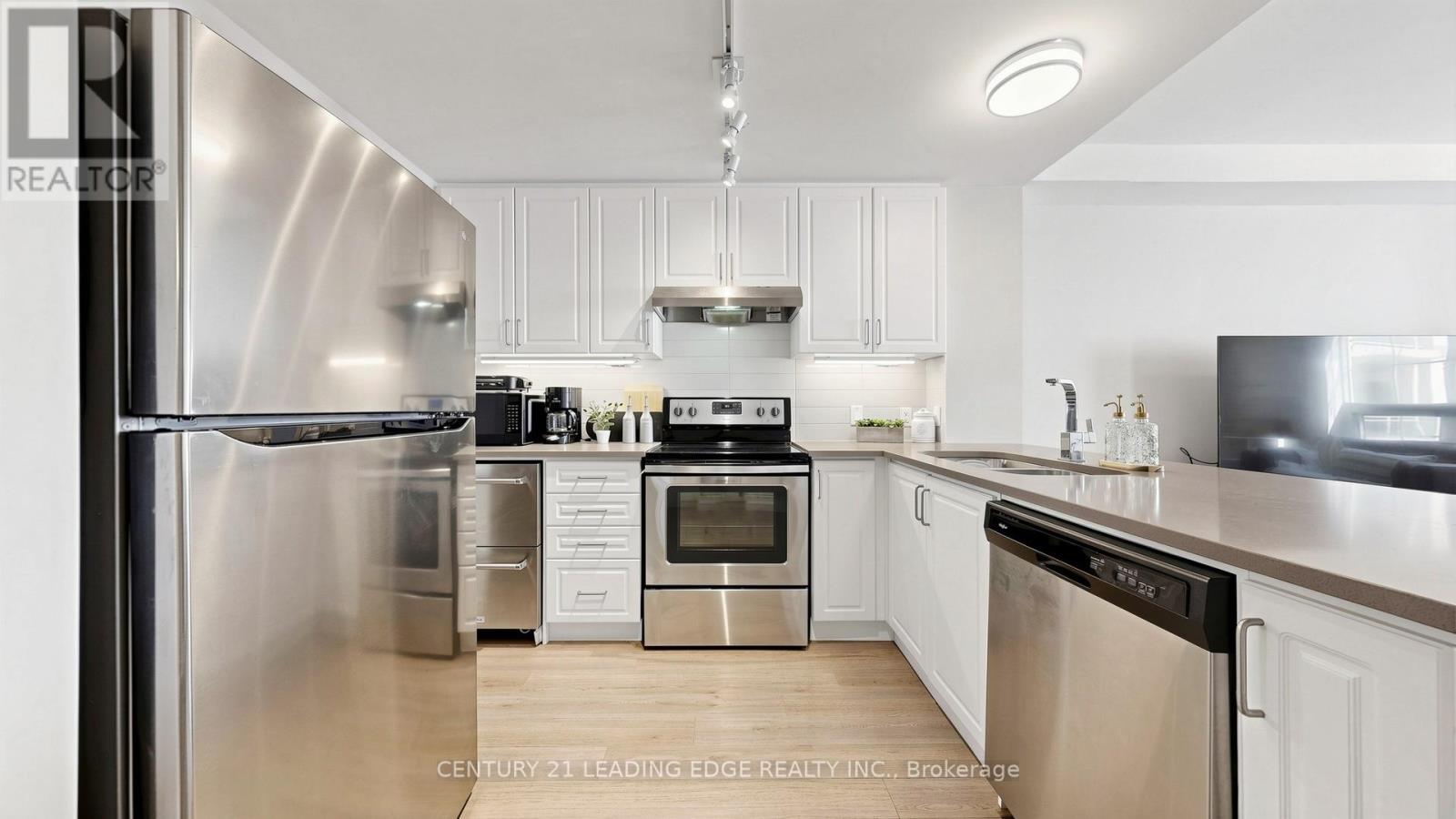 208 - 21 Brookhouse Drive, Clarington (Newcastle), Ontario  L1B 0V4 - Photo 15 - E13247898
