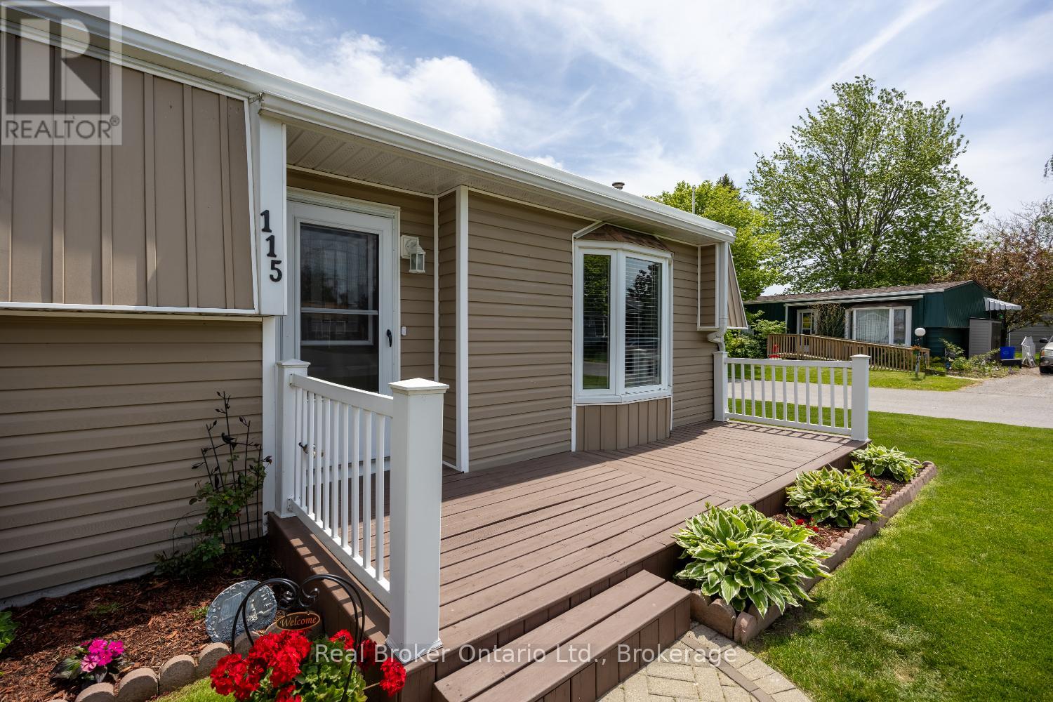 115 Wilmot Trail, Clarington (Bowmanville), Ontario  L1B 1A8 - Photo 4 - E13248062