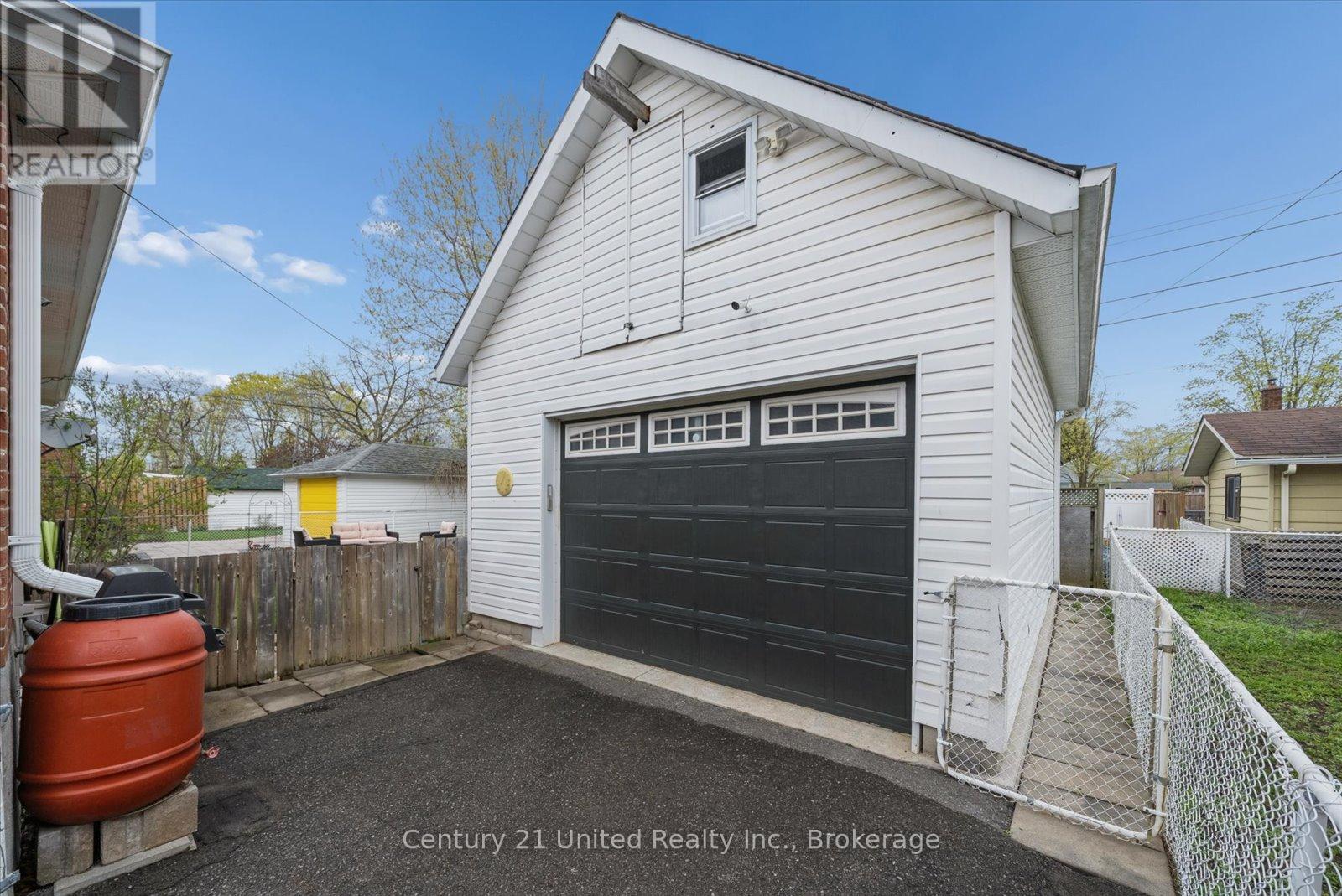 679 Bellaire Street, Peterborough (Otonabee Ward 1), Ontario  K9J 3Y5 - Photo 43 - X13248620