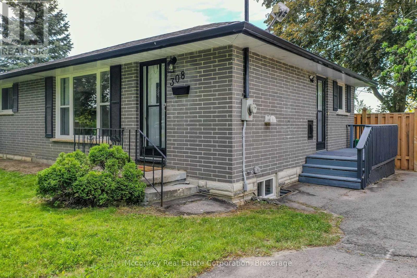 308 Collison Avenue, Peterborough (Ashburnham Ward 4), Ontario  K9J 1A6 - Photo 5 - X13248830